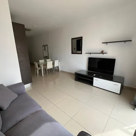 Apartamento St Julians 2 Bedroom *
